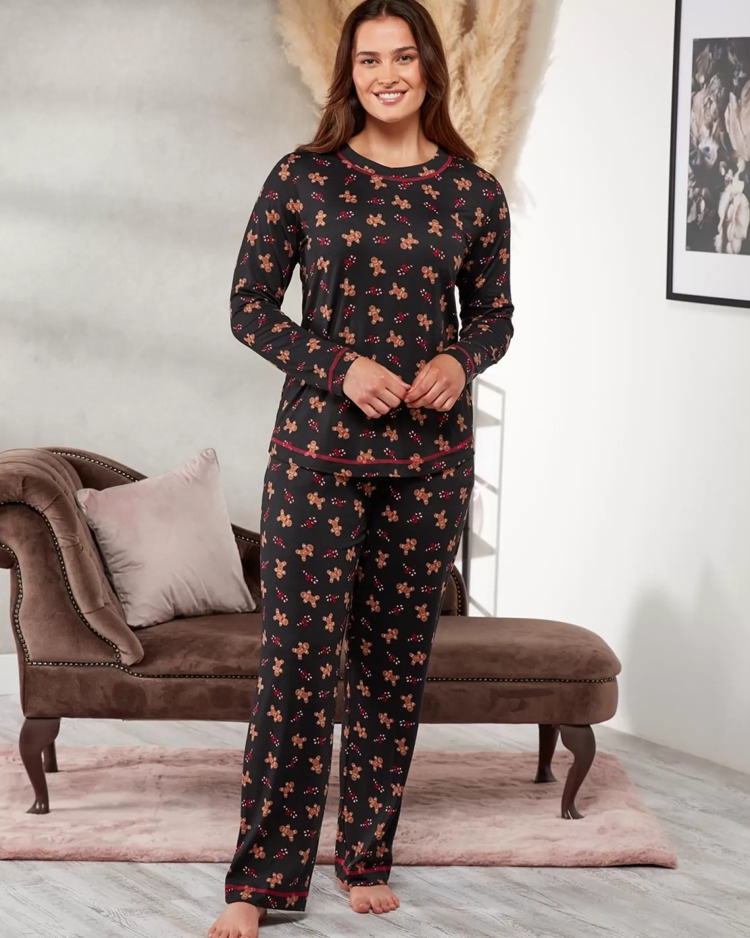 La Marquise Pyjamas | Festive Prints Pyjamas - Black Gingerbread