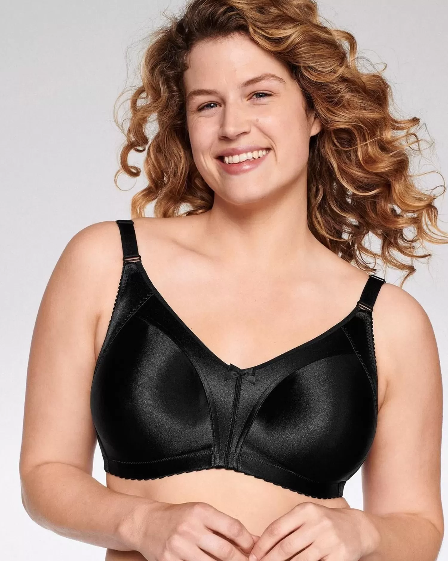 Naturana Bras | Minimiser Soft Bra - Black