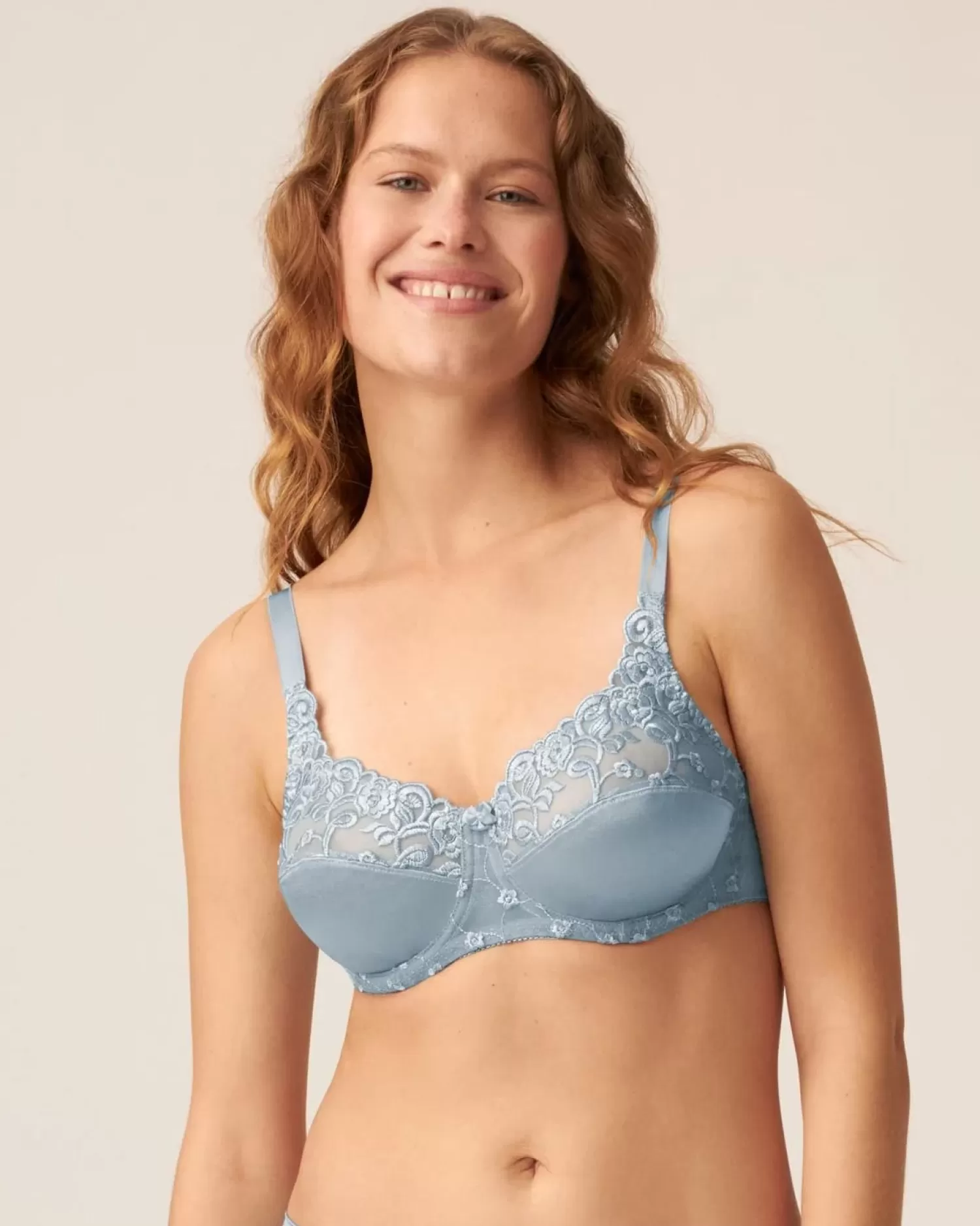 Naturana Bras | Satin & Lace Underwired Bra - Matcha Sorbet
