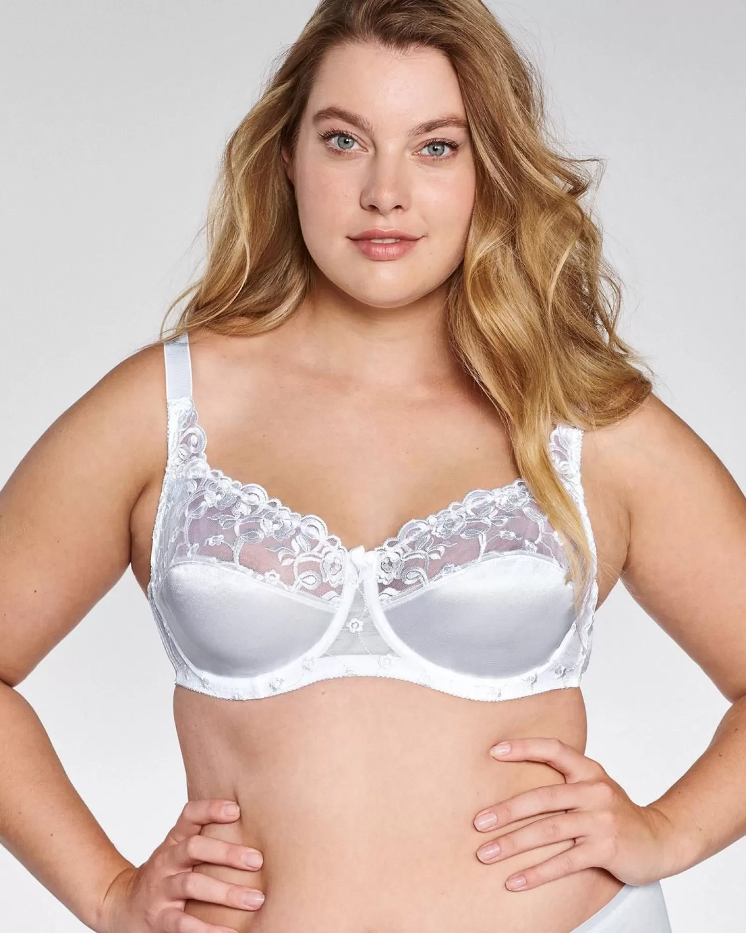 Naturana Bras | Satin & Lace Underwired Bra - White