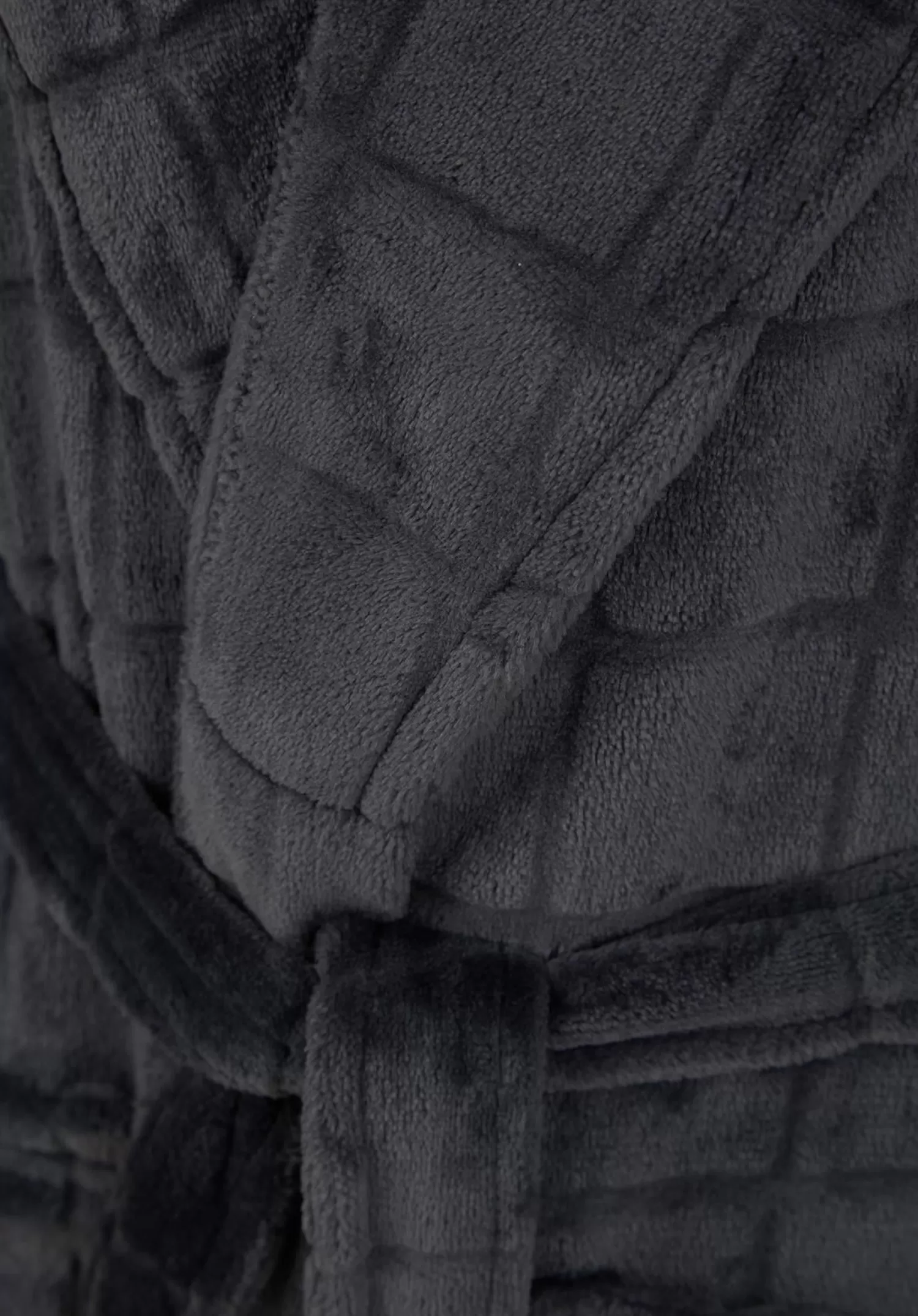 Men Walker Reid Embossed Check Fleece Dressing Gown - Grey